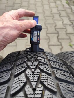 Zimní pneu 195/65/15 - 2