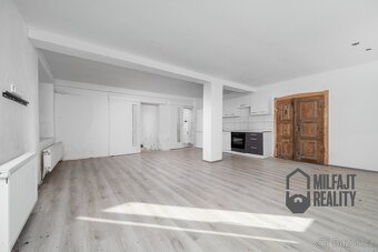 Prodej pozemku 36.850 m², Hamr na Jezeře - Břevniště - 2