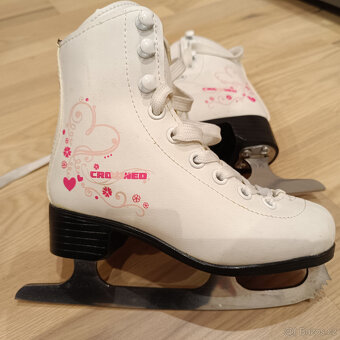Dívčí lední brusle vel 28 - 2