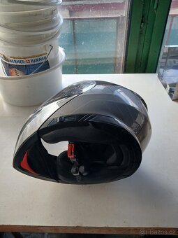 Helma na motorku - 2