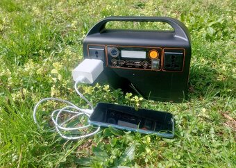 Cestovní baterie 300W - nabíjení notebooku - 2