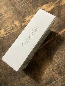 Originál krabice k telefonu Apple 6s - 2