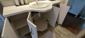 Koupelnová skříňka / komoda s umyvadlem - 2