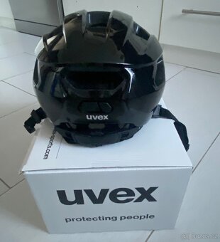 CYKLISTICKÁ HELMA UVEX - 2
