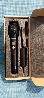 bezdrátový UHF mikrofon - 2