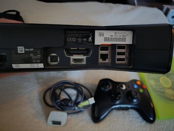 Xbox 360 + Hry (čtěte popis) - 2