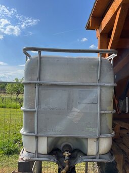 nádoba na vodu 600 lt - IBC kontejner - 2