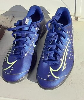 Nike NOVÉ - 2