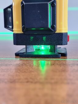 Prodám nový 4D 16 liniový křížový laser HILDA +příslušenství - 2