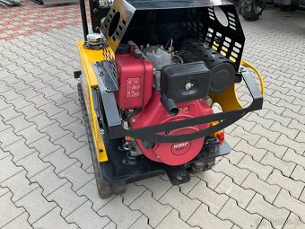 Bagřík, pásový minibagr 730 kg - šířka 70 cm + lžíce 35 cm - 2