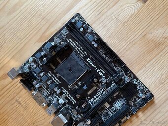 Základní deska / FM2 socket / DDR3 - 2