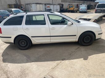 Škoda Octavia 2 NÁHRADNÍ DÍLY - 2