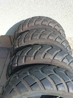 Pneu 130/90-10 a 120/90-10 - 2