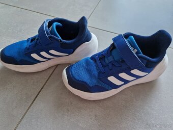 Bezecke tenisky Adidas vel.35 - 2