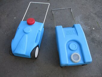 nádrž na vodu na kolečkách - 2