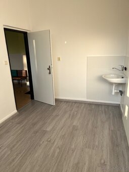 Malá ordinace k pronájmu - 2