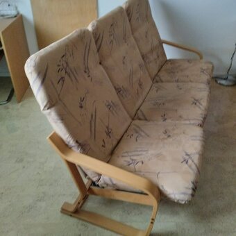 Rozkládací sedačka a polohovací křeslo s podnožníkem - 2