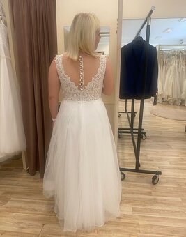 Krásné svatební šaty - 2