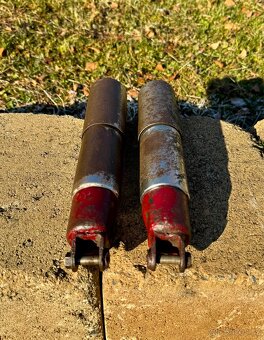 Jawa CZ 125 150 250 350 kyvacka - zadni tlumice - 2