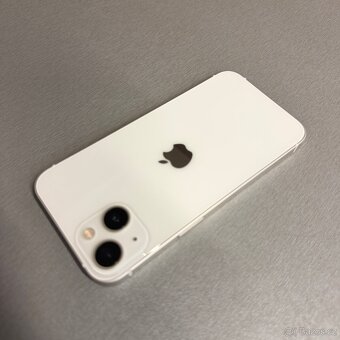 iPhone 13 128GB bílýc pěkný stav, 12 měsíců záruka - 2