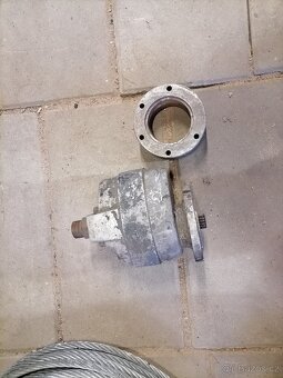 Praga v3s náhradní díly - 2