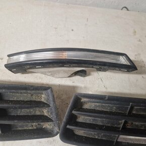 Prodám zaslepky předního nárazníku vw passat B6 - 2