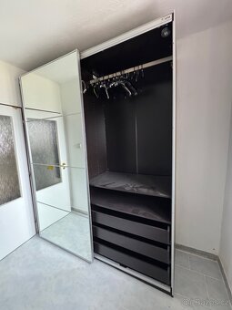 Velká šatní skříň IKEA - systém PAX - 2