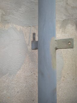 Vrátka do zahrady se sloupky - 2