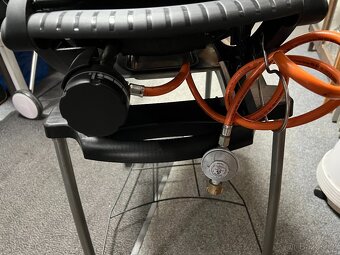 WEBER Q1000 PLYNOVÝ GRIL - 2