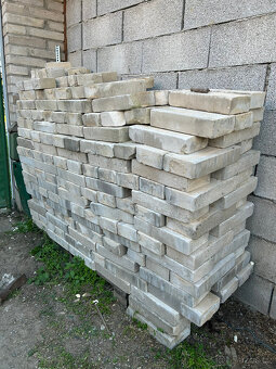 Prodám bílé cihly - 2