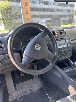 Volkswagen golf 5 1.9 tdi - 2