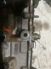 Prodám komplet hlavu vw golf 3 vr6 - 2