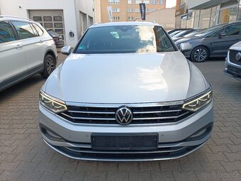 VW Passat B8 Variant 2.0TDI 110kW DSG Matrix ACC Panorama - 2