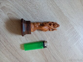 dřevěné sošky z orientu - 2