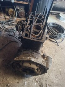 motor škoda octania veterán - 2