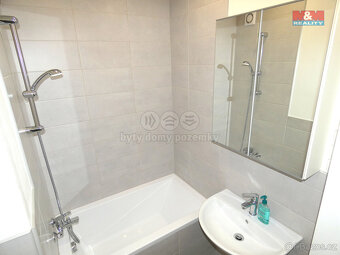 Prodej bytu 1+kk, 31 m², Ostrava, ul. Petruškova - 2