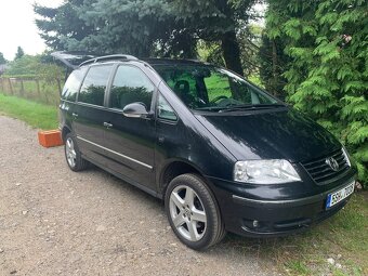 Volkswagen Sharan 2.0 TDI s obytnou vestavbou - 2