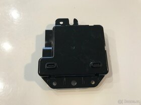 USB-C modul Tesla - 2