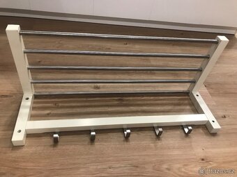 Věšák TJUSIG Ikea - 2