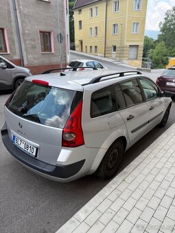 Renault - 2