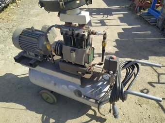 Kompresor domácí výroby 4 kW, 380 V,kompresor dvouválec Liaz - 2