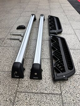 Prodam originalni pricniky+drzaky lyzi a snowboardu BMW E91 - 2