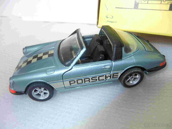 Predam v mierke od CORGI TOYS PORSCHE 911S Targa - 2