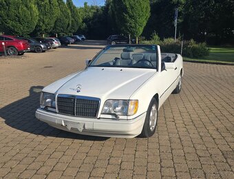 Mercedes E320 Cabrio - 2