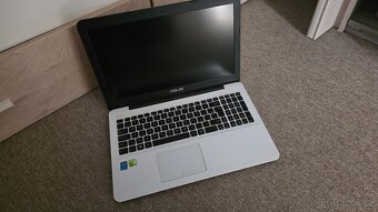 Asus X555L - 2