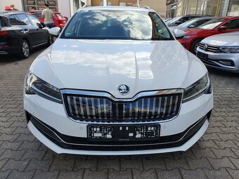 Škoda Superb iV Combi 1.4TSI 160kW DSG Style Matrix Ambient - 2