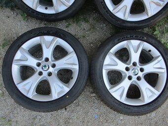 Alu kola Škoda Pallas 5x112 R17 Pneu letní 225/45R17 - 2
