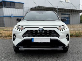 Toyota RAV4 2.5 Hybrid 131kW 2019 | 49500km, ČR, DPH, 1maj - 2