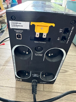 APC BX1400U-FR - 2