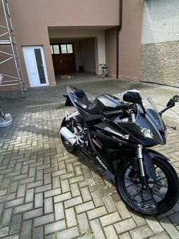 Yamaha YZF-R125 - 2